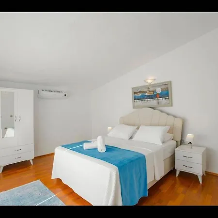 Βίλα Full Sea View,3 Bedroom *